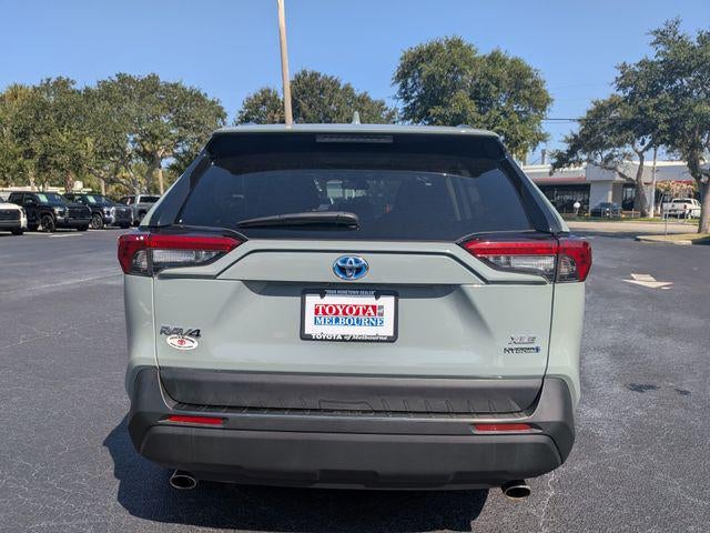 2021 Toyota RAV4 Hybrid XLE
