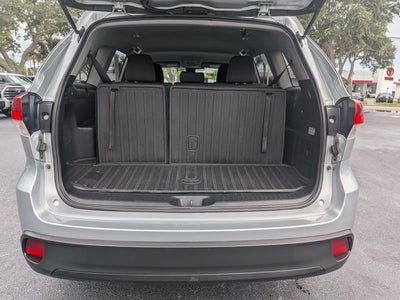 2019 Toyota Highlander LE
