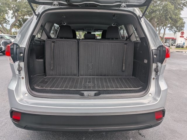 2019 Toyota Highlander LE