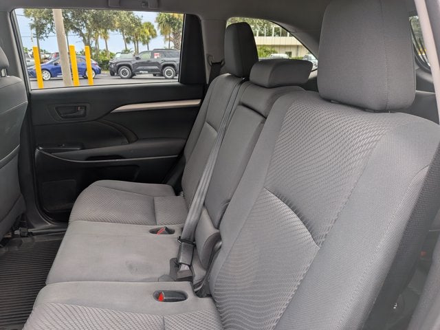 2019 Toyota Highlander LE