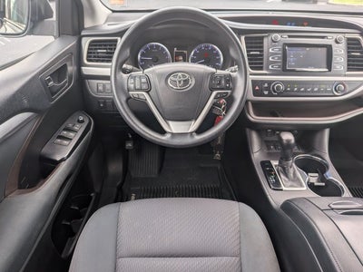 2019 Toyota Highlander LE