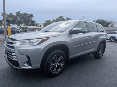 2019 Toyota Highlander LE