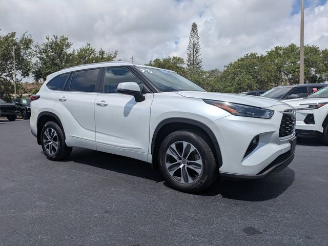 2023 Toyota Highlander XLE