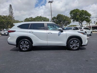 2023 Toyota Highlander XLE