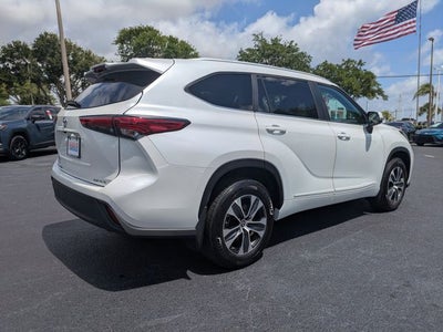 2023 Toyota Highlander XLE