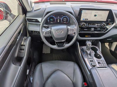 2026 Toyota Highlander Platinum