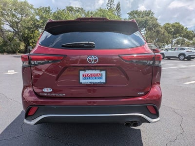 2022 Toyota Highlander XSE