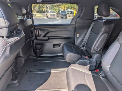 2025 Toyota Sienna XSE 7 Passenger