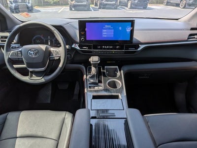 2025 Toyota Sienna XSE 7 Passenger