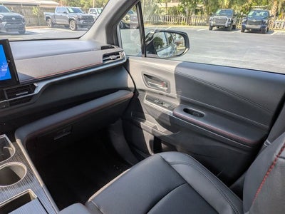 2025 Toyota Sienna XSE 7 Passenger