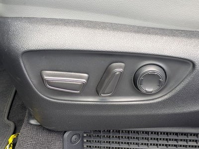 2025 Toyota Sienna XLE 8 Passenger