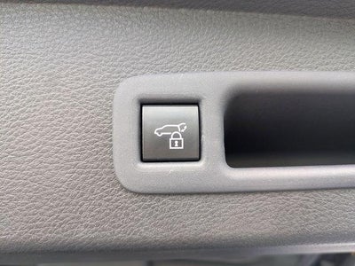 2025 Toyota Sienna XLE 8 Passenger