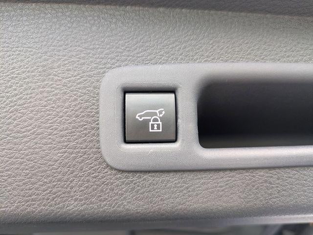 2025 Toyota Sienna XLE 8 Passenger
