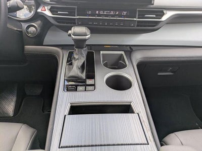 2025 Toyota Sienna XLE 8 Passenger