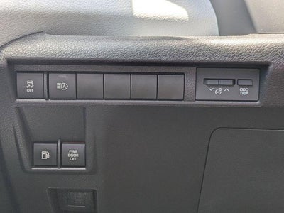 2025 Toyota Sienna XLE 8 Passenger