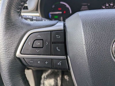 2022 Toyota Sienna XLE 8 Passenger
