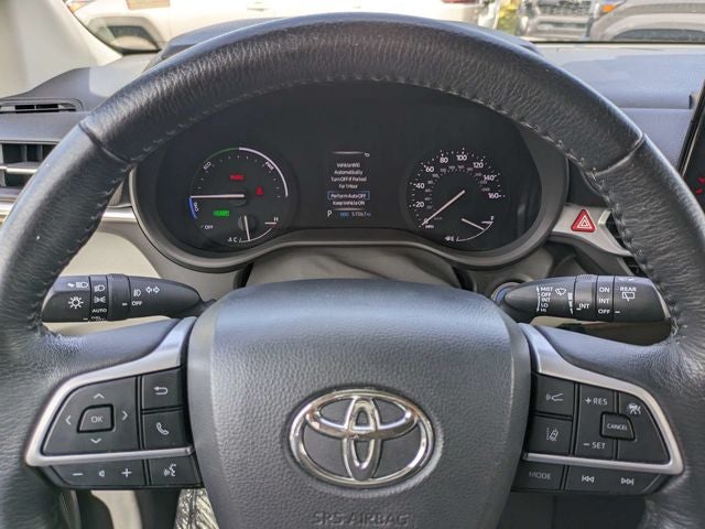 2022 Toyota Sienna XLE 8 Passenger
