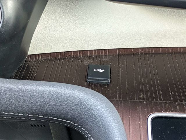 2022 Toyota Sienna XLE 8 Passenger