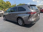2022 Toyota Sienna XLE 8 Passenger