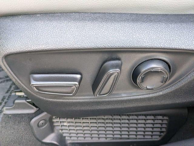 2022 Toyota Sienna XLE 8 Passenger