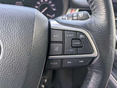 2022 Toyota Sienna XLE 8 Passenger