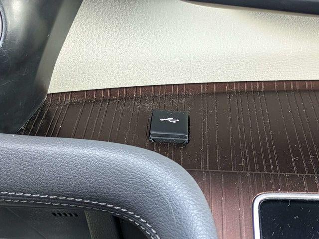 2022 Toyota Sienna XLE 8 Passenger