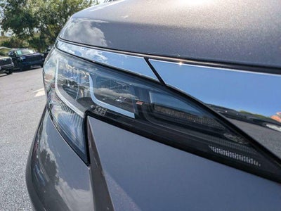 2022 Toyota Sienna XLE 8 Passenger