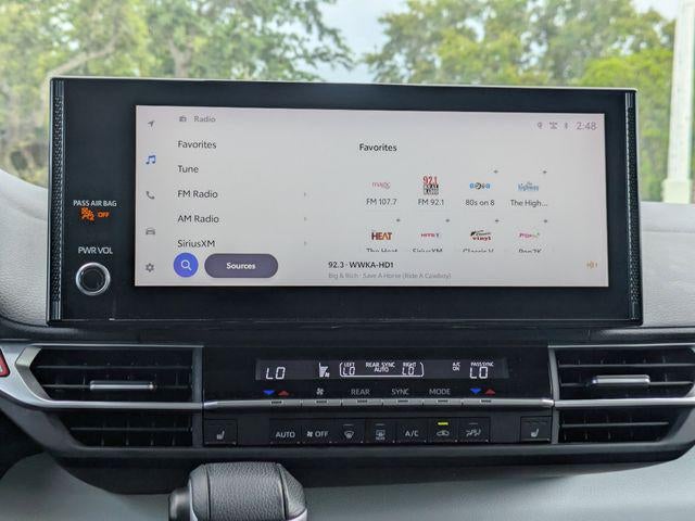 2025 Toyota Sienna XLE 8 Passenger