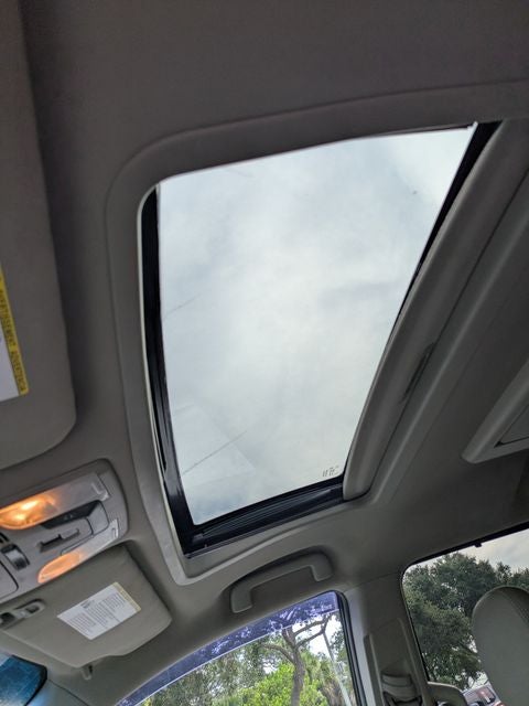 2017 Toyota Sienna XLE Premium 8 Passenger