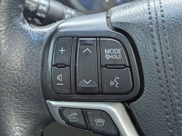 2017 Toyota Sienna XLE Premium 8 Passenger