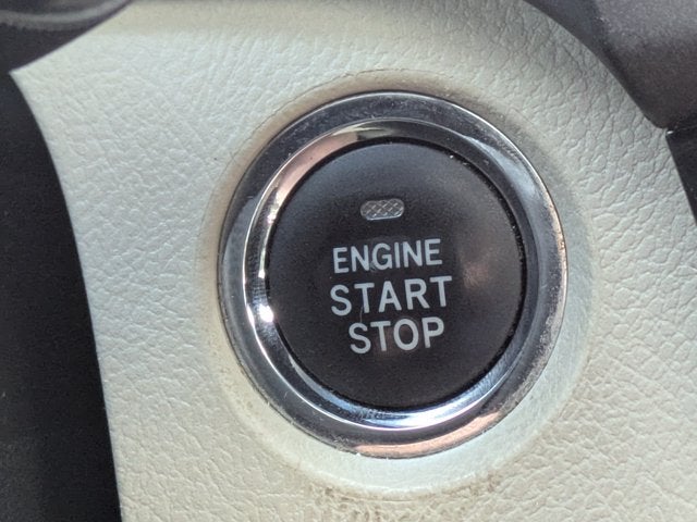 2017 Toyota Sienna XLE Premium 8 Passenger