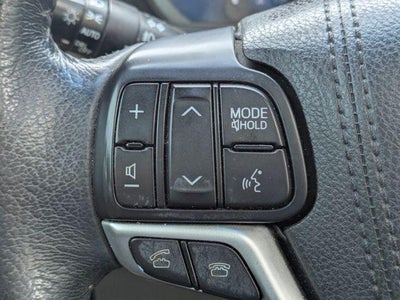 2017 Toyota Sienna XLE Premium 8 Passenger