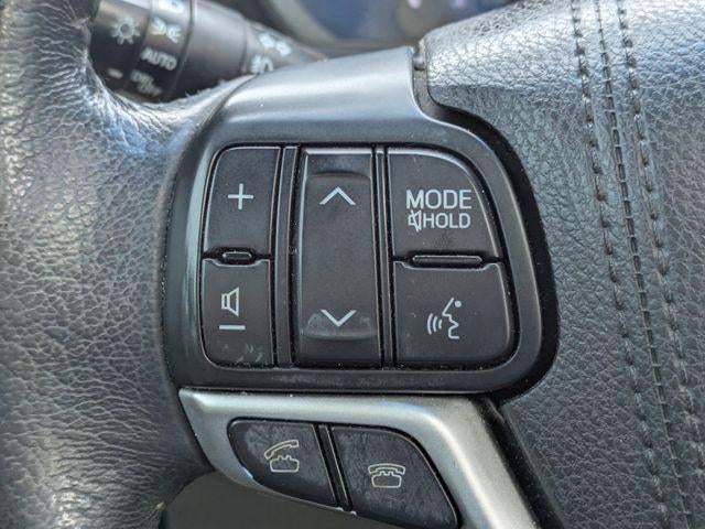 2017 Toyota Sienna XLE Premium 8 Passenger