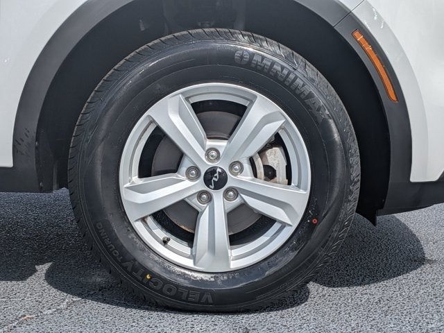 2022 Kia Sorento LX