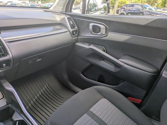 2022 Kia Sorento LX