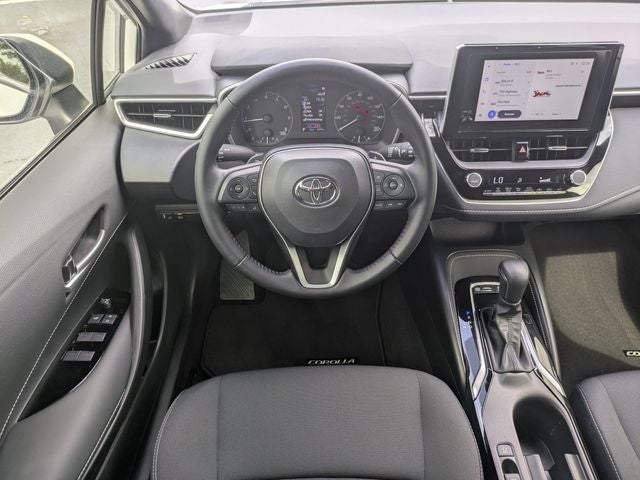 2025 Toyota Corolla Hatchback SE