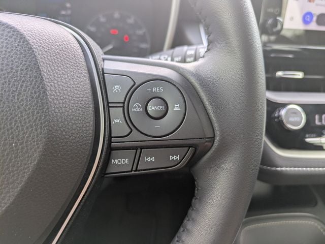 2025 Toyota Corolla Hatchback SE