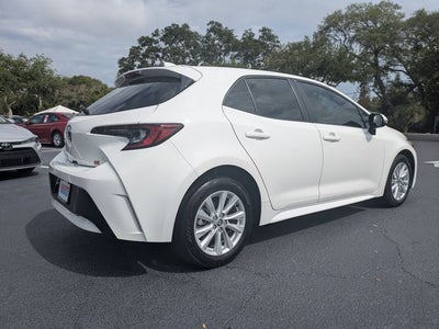 2025 Toyota Corolla Hatchback SE