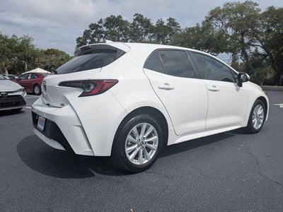 2025 Toyota Corolla Hatchback SE