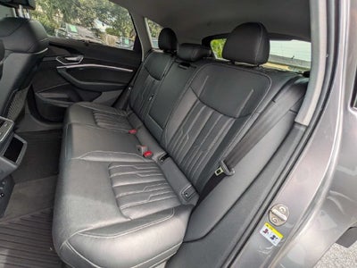2021 Audi e-tron Prestige quattro