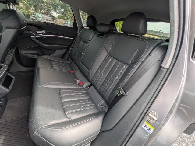 2021 Audi e-tron Prestige quattro