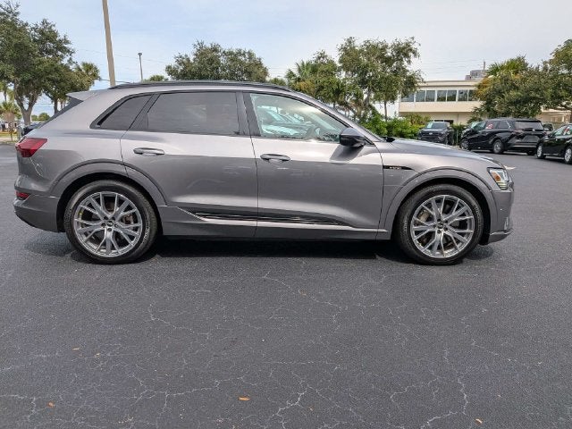2021 Audi e-tron Prestige quattro