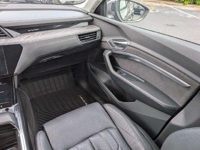 2021 Audi e-tron Prestige quattro