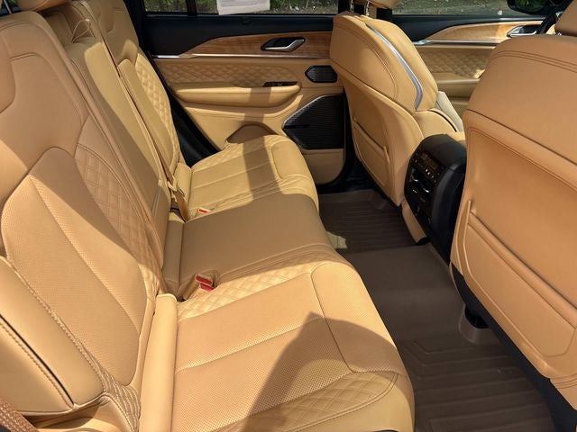 2024 Jeep Grand Cherokee Summit Reserve