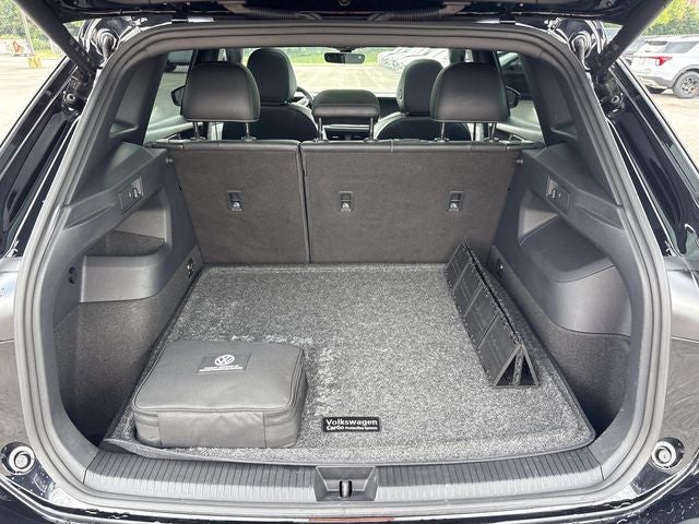 2025 Volkswagen Tiguan 2.0T SE R-Line Black