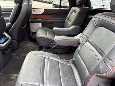 2024 Lincoln Navigator L Black Label