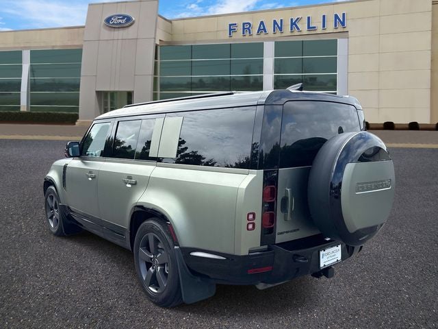 2025 Land Rover Defender 130 X-Dynamic SE