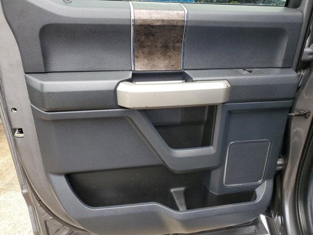 2022 Ford Super Duty F-350 DRW Lariat