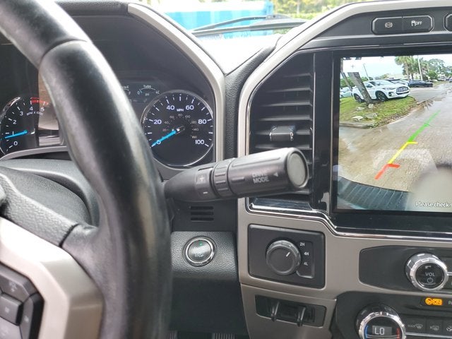 2022 Ford Super Duty F-350 DRW Lariat