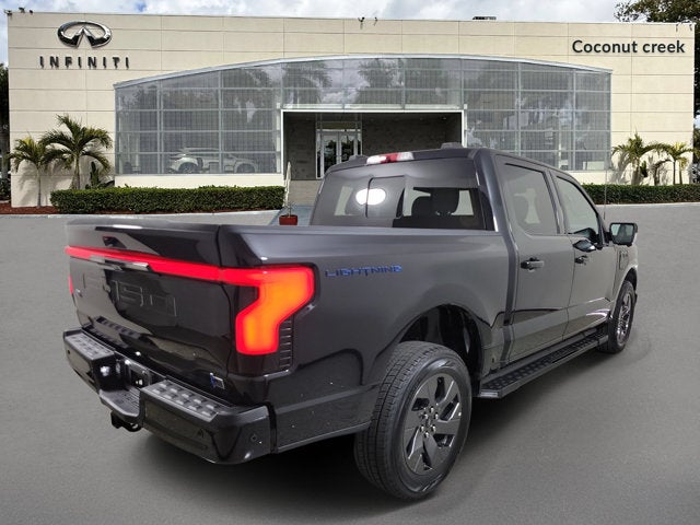 2023 Ford F-150 Lightning Lariat